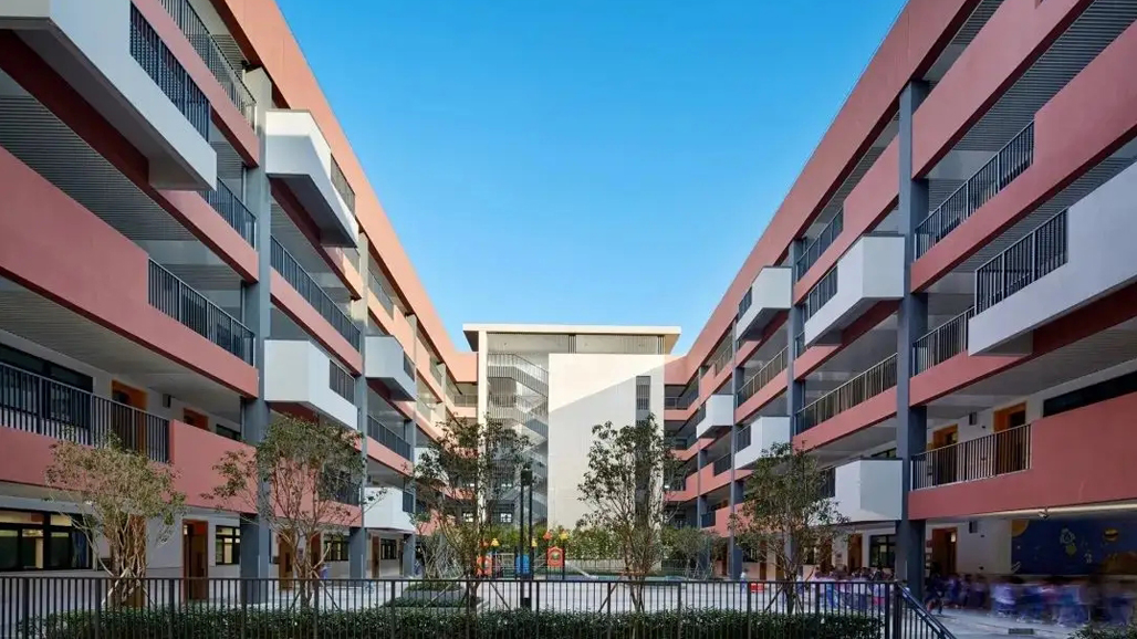 住宅小區(qū)踢腳線工程案例